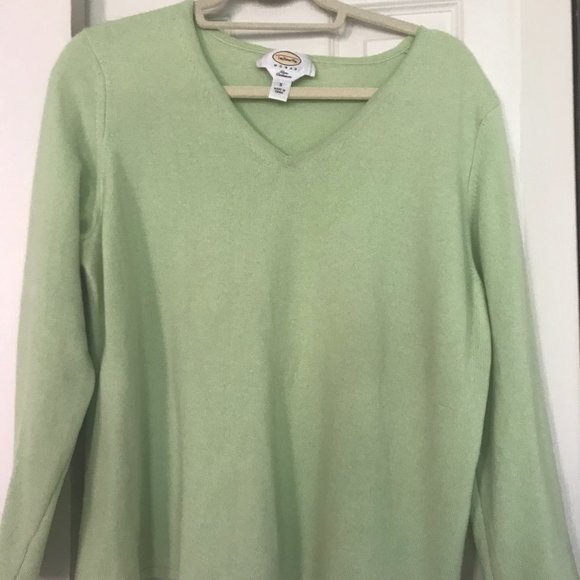Green Cashmere Sweater - Picture 1 of 3